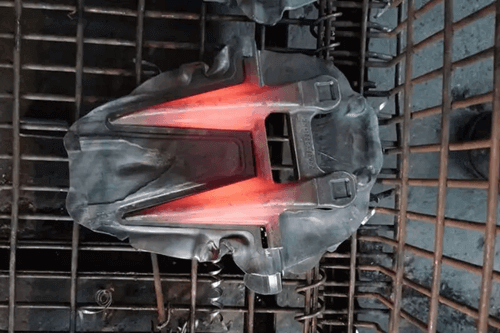Large Scale Hot Forging Process Explained: Things To Note